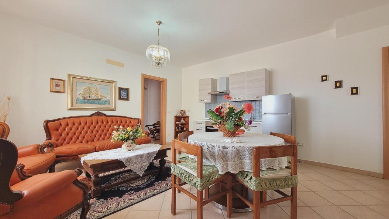 הוילה Residenza La Pineta אורוסיי מראה חיצוני תמונה